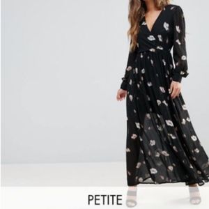 Vero Moda Petite Maxi Chiffon Floral Dress